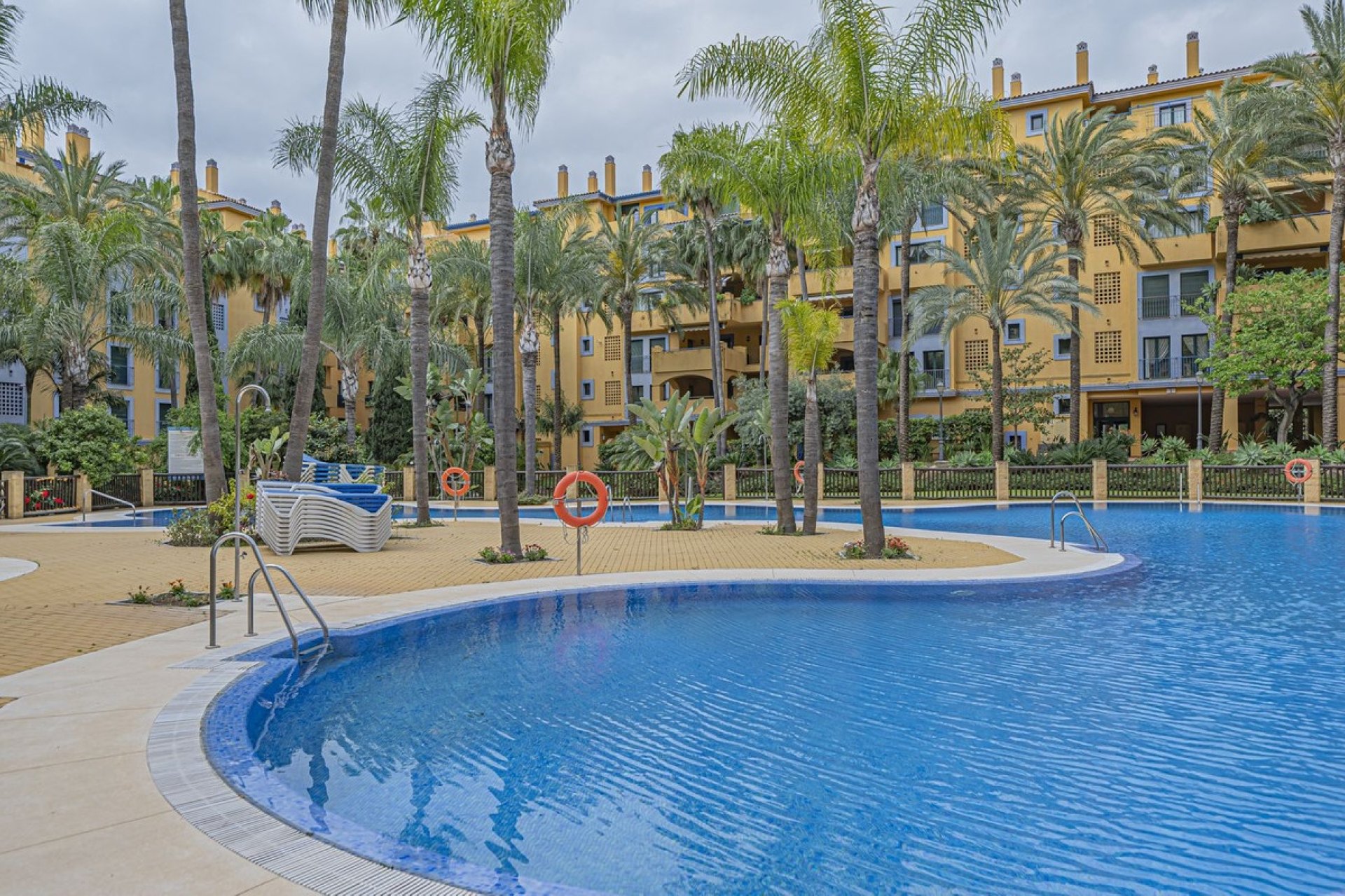 Wiederverkauf - apartment - Marbella - San Pedro de Alcántara