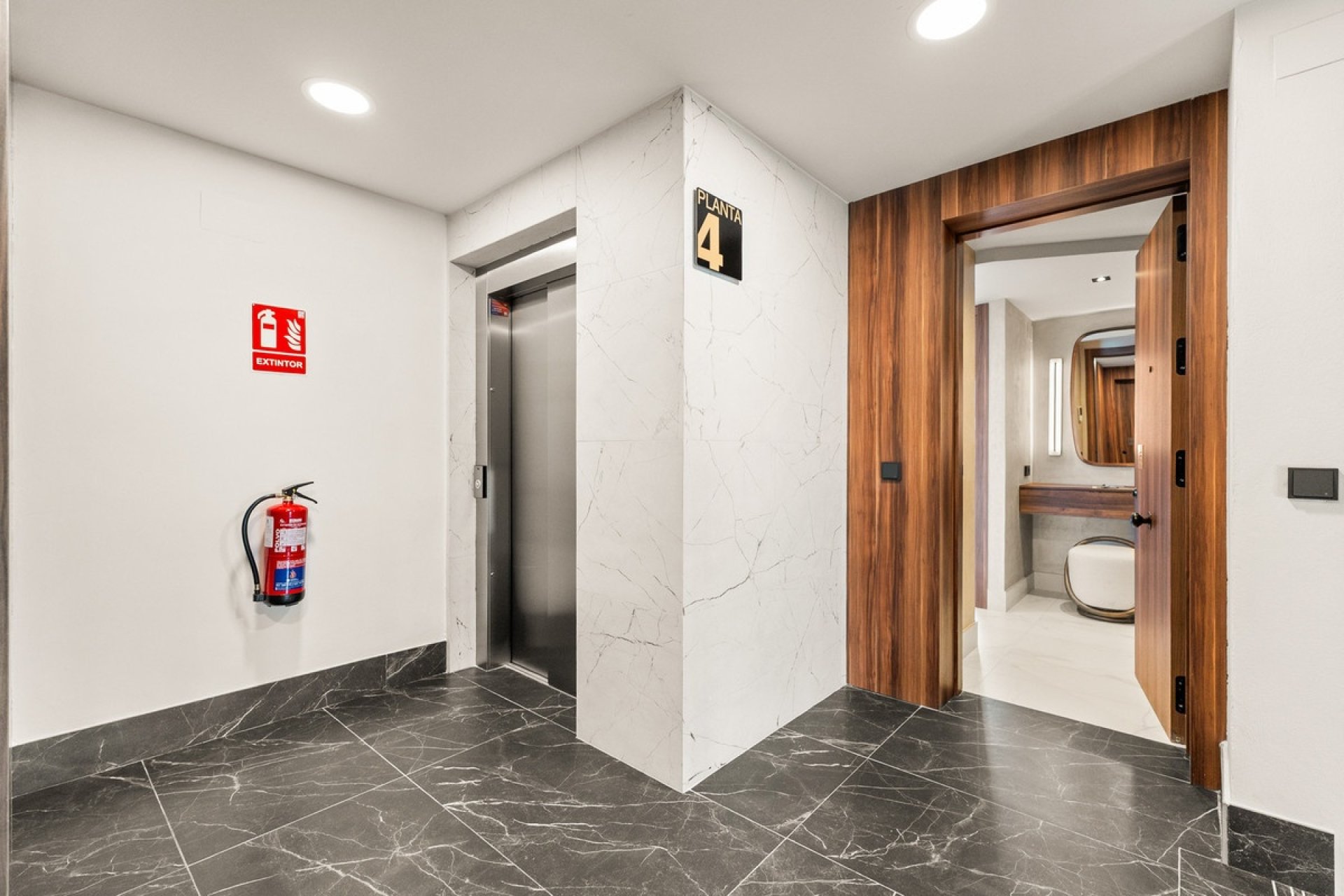 Wiederverkauf - apartment - Marbella - San Pedro de Alcántara