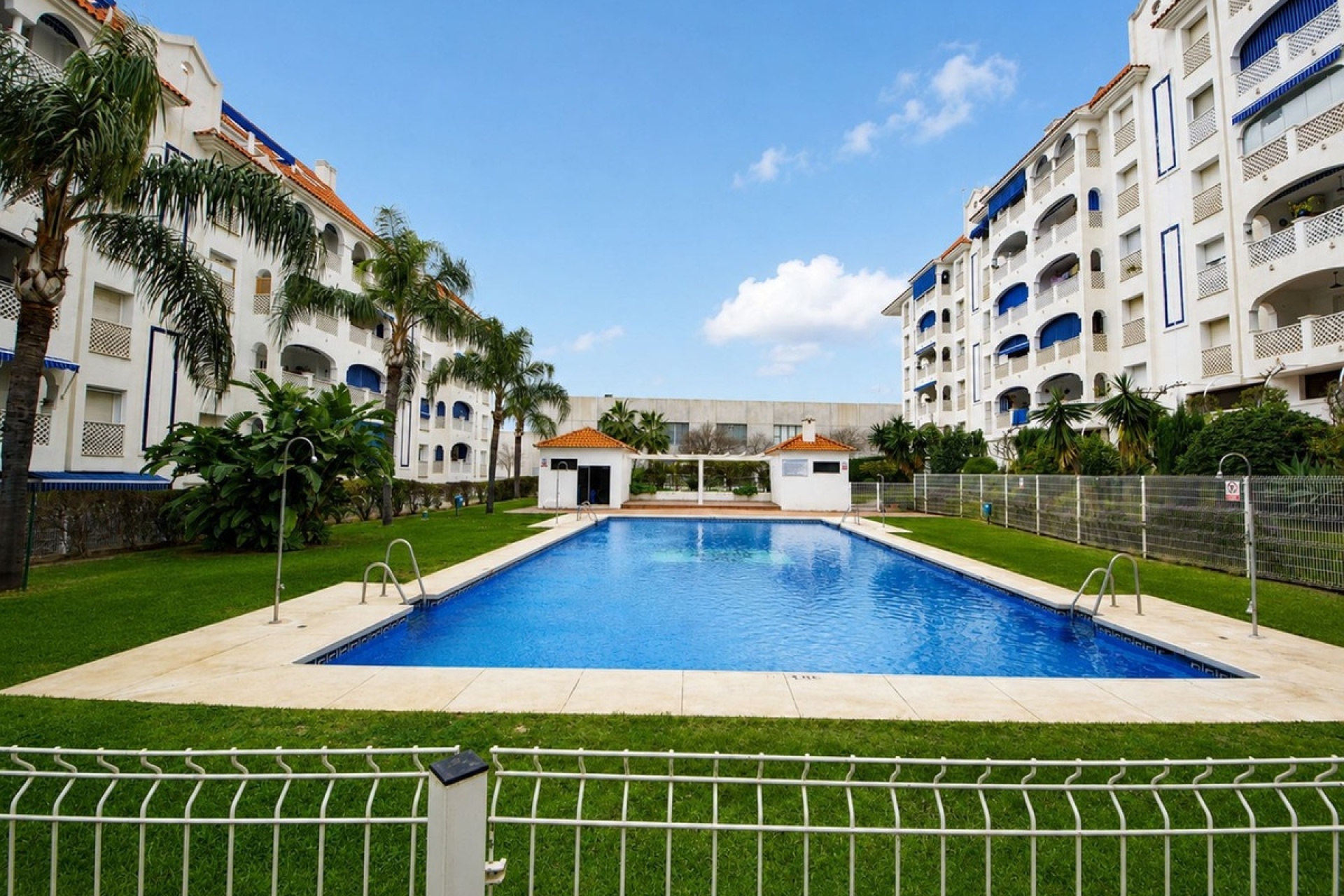 Wiederverkauf - apartment - Marbella - San Pedro de Alcántara
