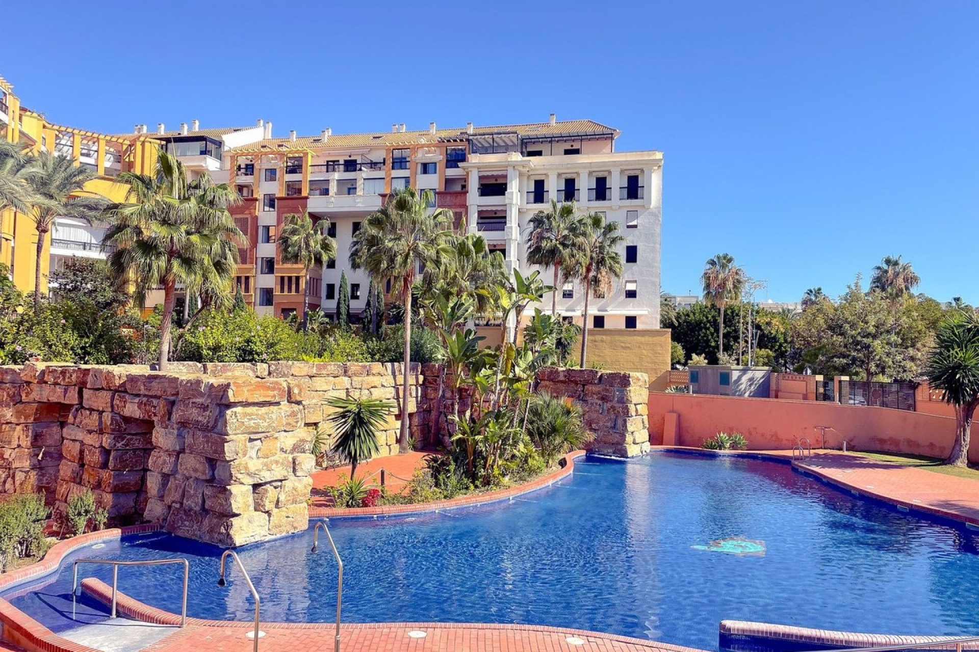 Wiederverkauf - apartment - Marbella - San Pedro de Alcántara
