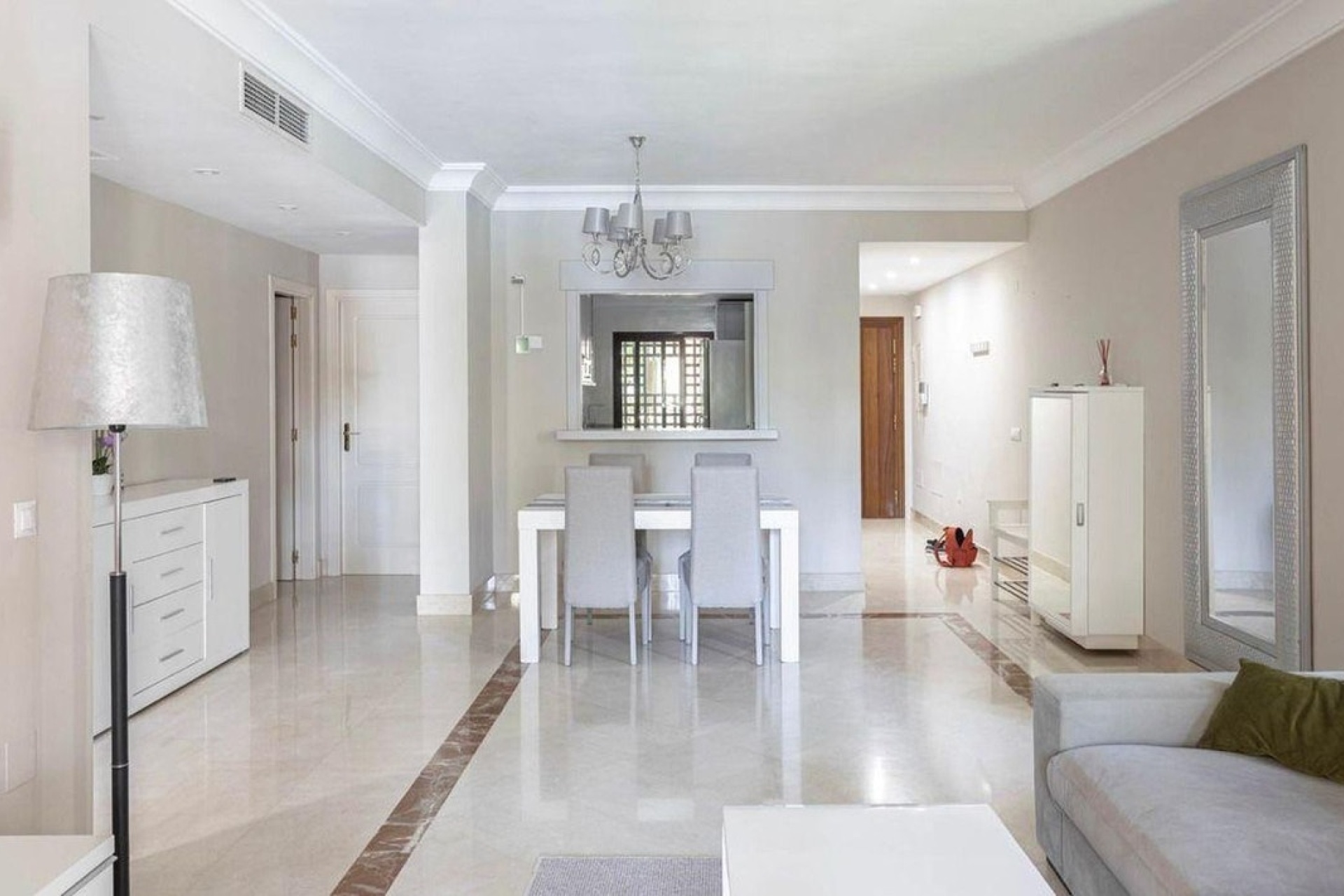 Wiederverkauf - apartment - Marbella - San Pedro de Alcántara