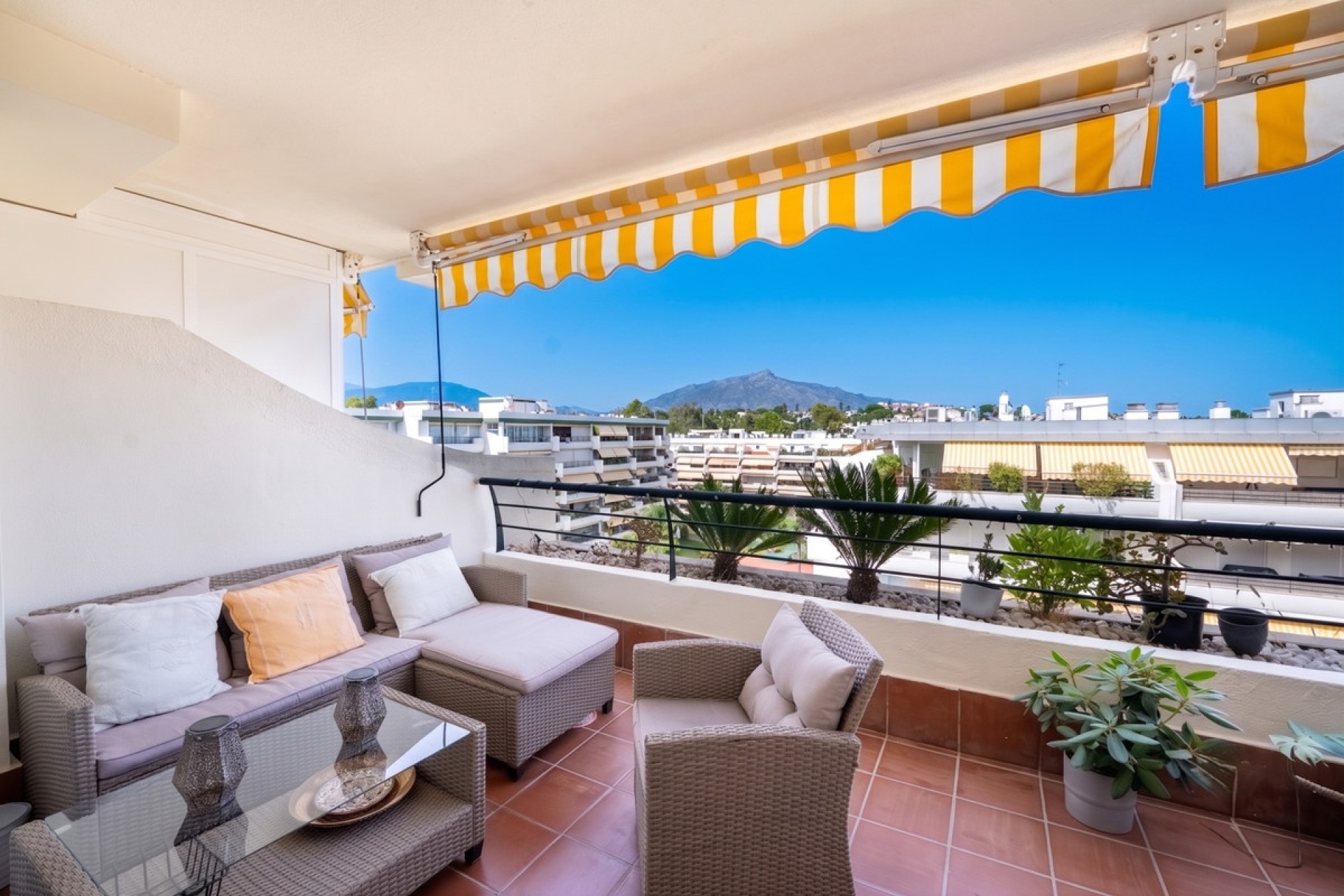 Wiederverkauf - apartment - Marbella - San Pedro de Alcántara