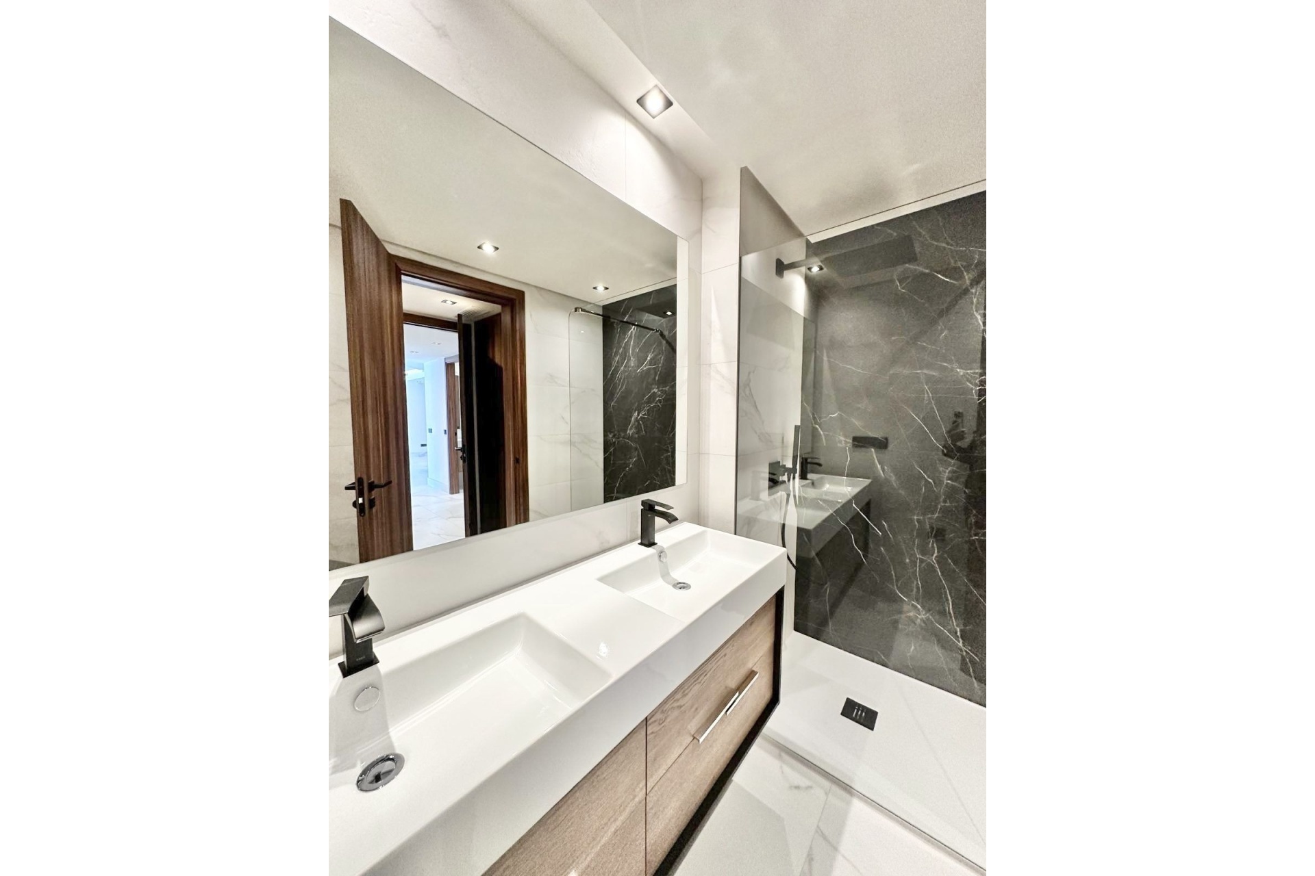 Wiederverkauf - apartment - Marbella - San Pedro de Alcántara