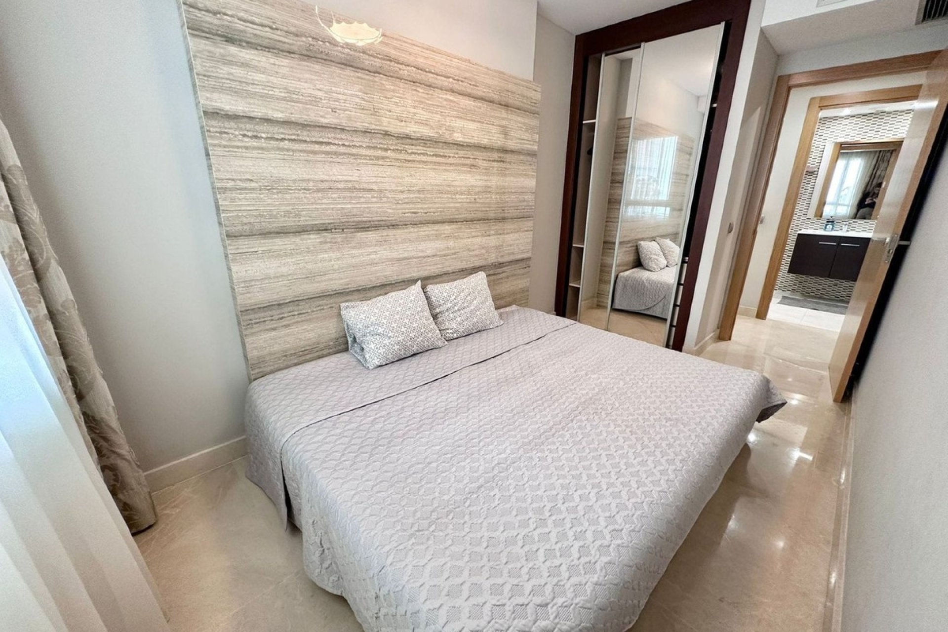 Wiederverkauf - apartment - Marbella - San Pedro de Alcántara