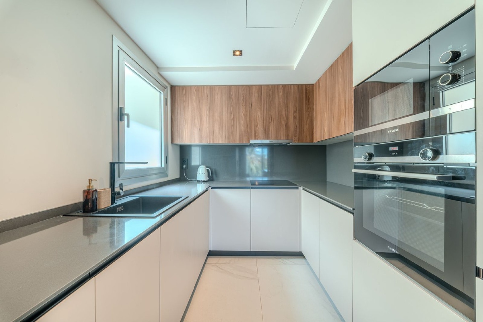 Wiederverkauf - apartment - Marbella - San Pedro de Alcántara