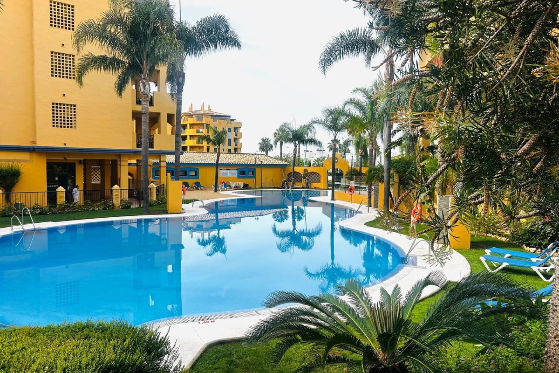 Wiederverkauf - apartment - Marbella - San Pedro de Alcántara
