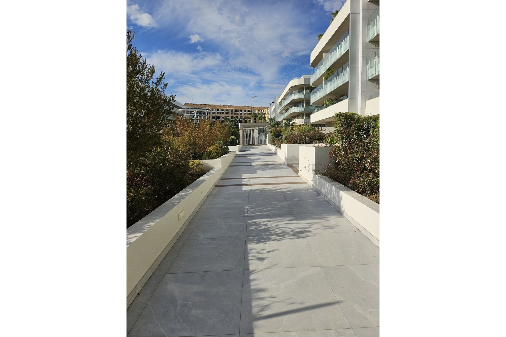Wiederverkauf - apartment - Marbella - San Pedro de Alcántara