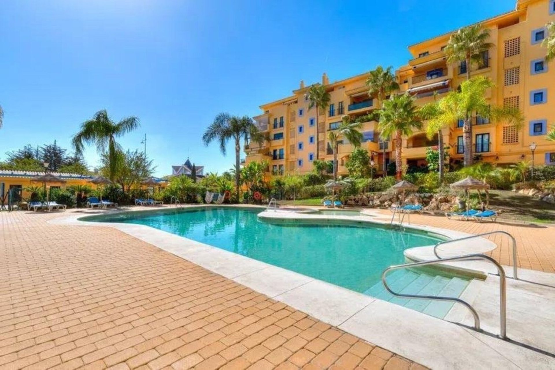 Wiederverkauf - apartment - Marbella - San Pedro de Alcántara