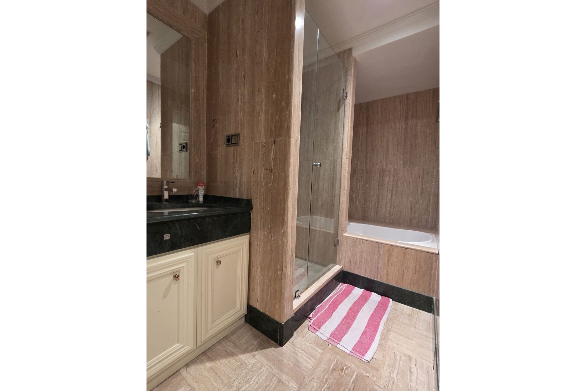 Wiederverkauf - apartment - Marbella - Sierra Blanca
