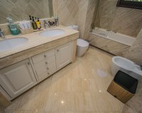 Wiederverkauf - apartment - Marbella - Sierra Blanca