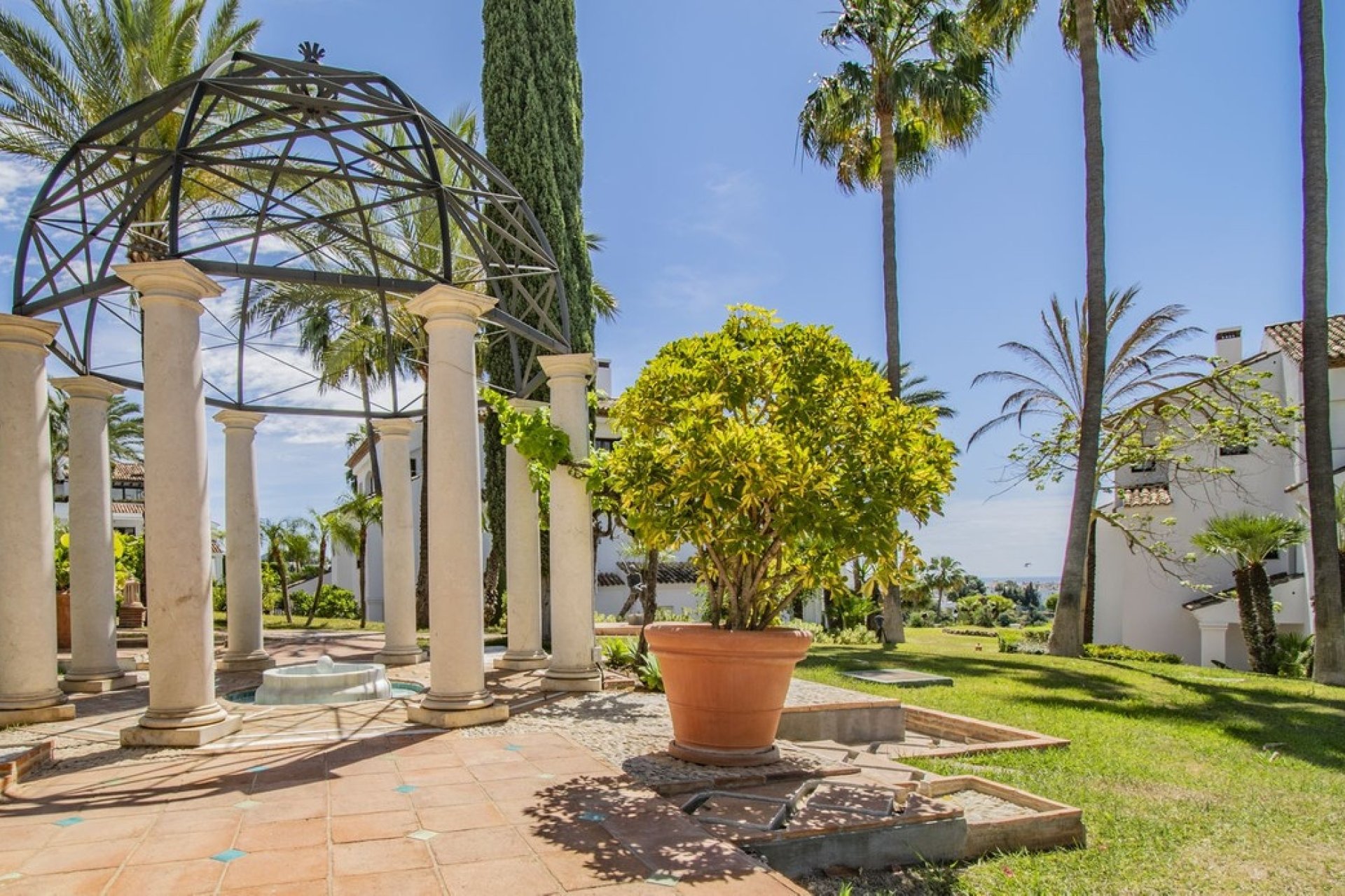 Wiederverkauf - apartment - Marbella - Sierra Blanca