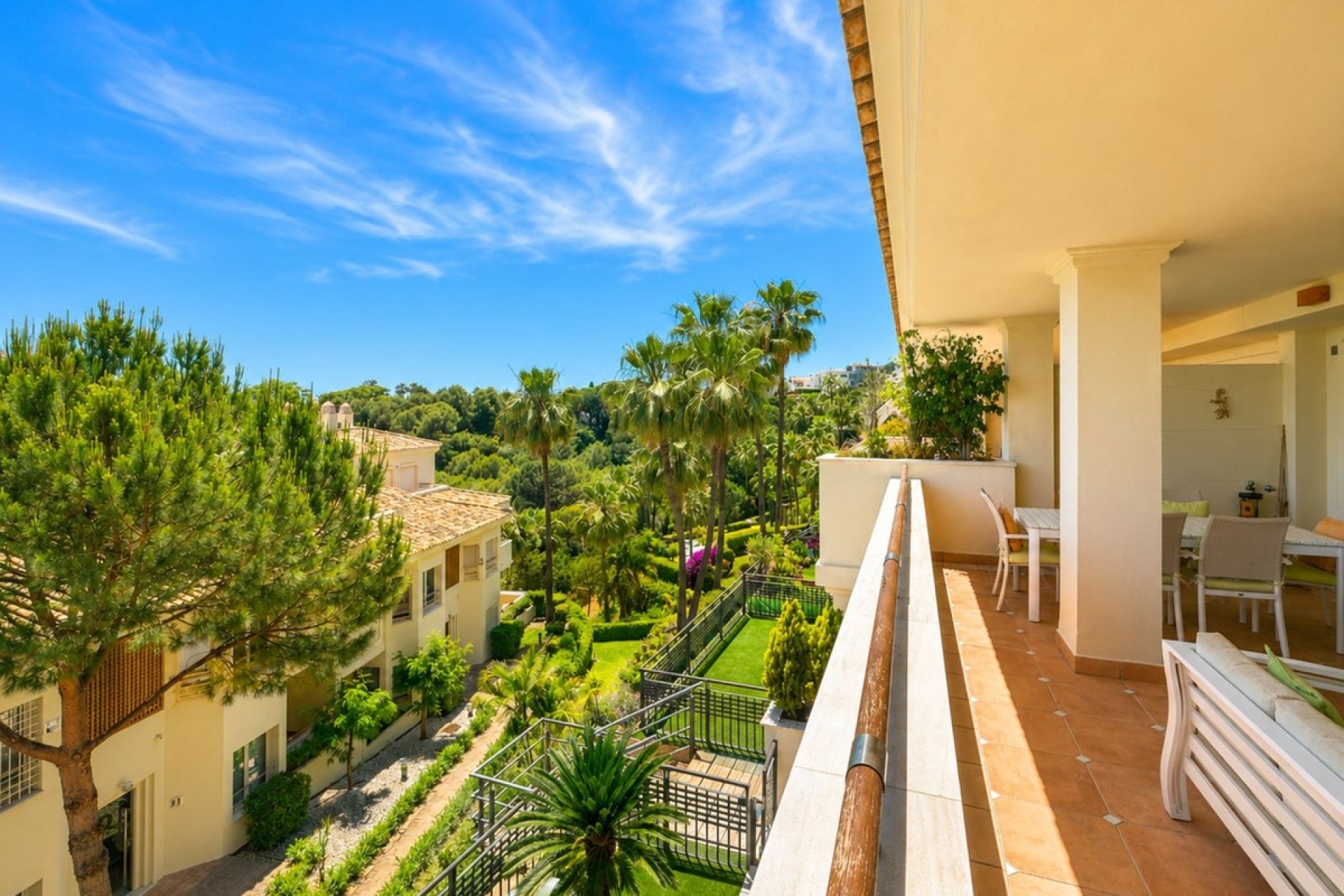 Wiederverkauf - apartment - Marbella - Sierra Blanca