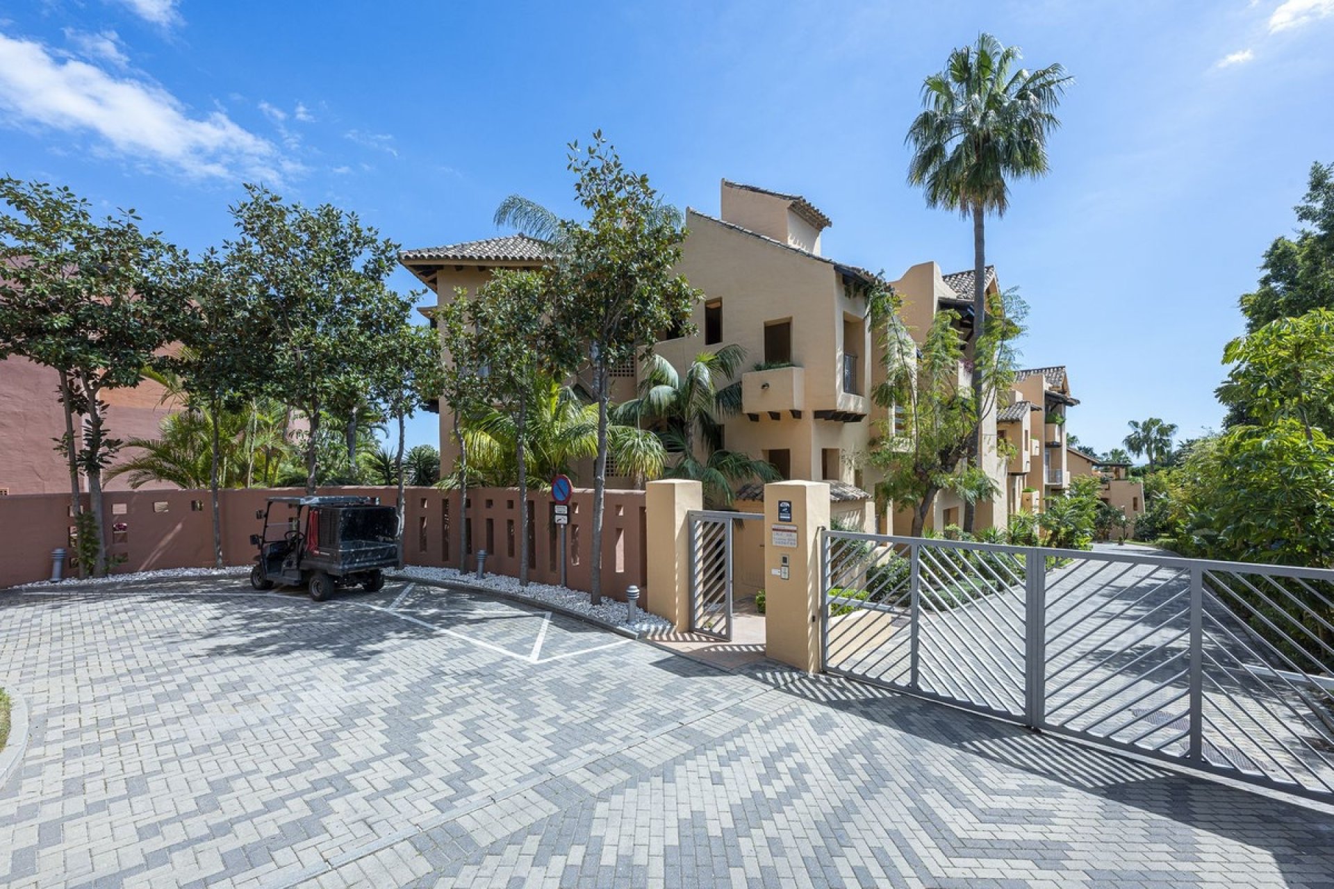 Wiederverkauf - apartment - Marbella - Sierra Blanca