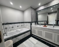 Wiederverkauf - apartment - Marbella - The Golden Mile
