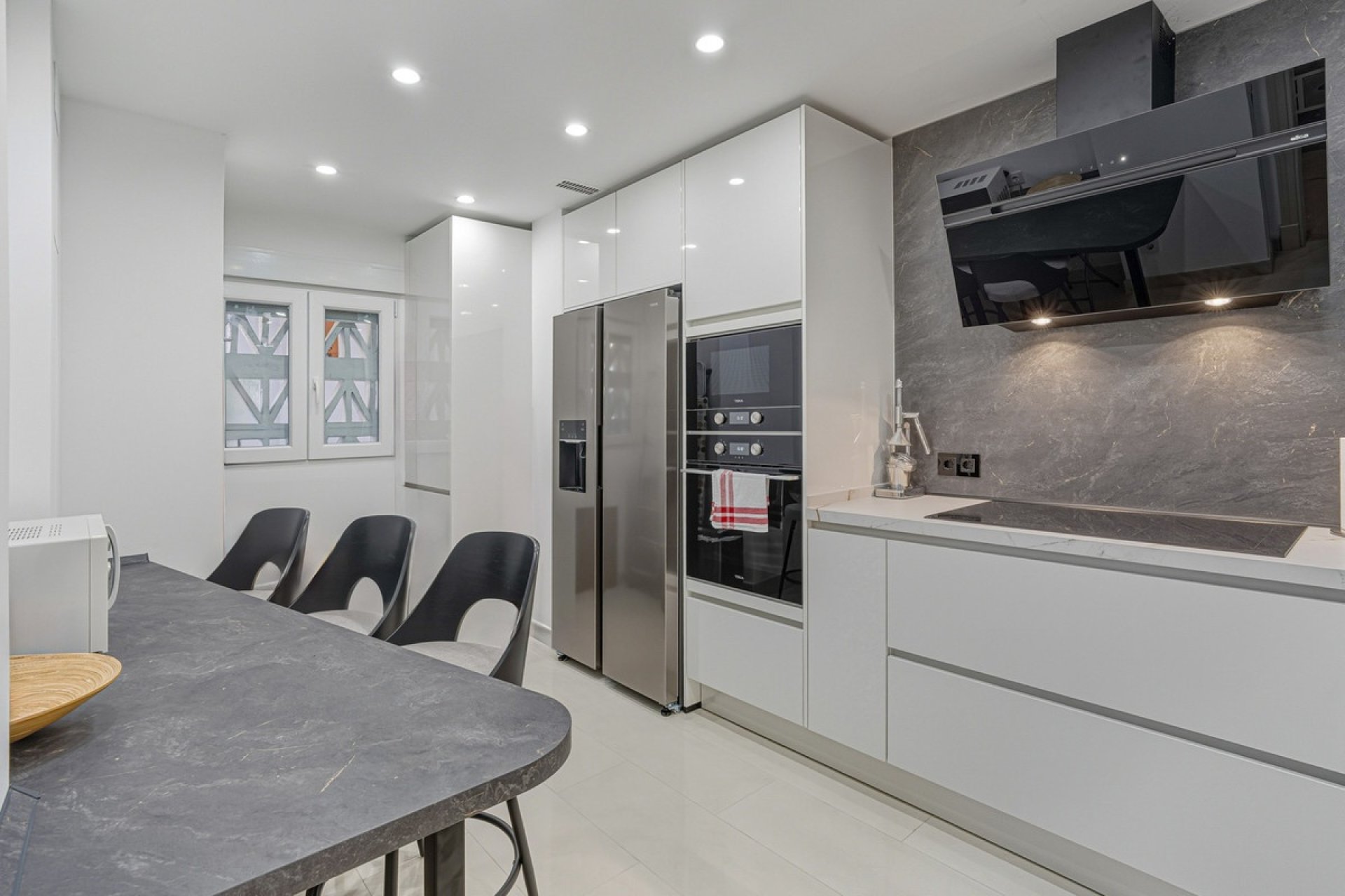 Wiederverkauf - apartment - Marbella - The Golden Mile