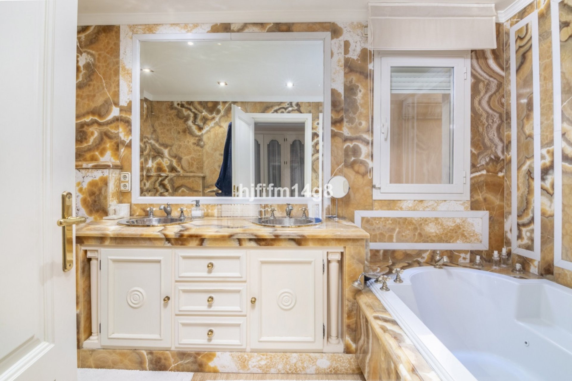 Wiederverkauf - apartment - Marbella - The Golden Mile