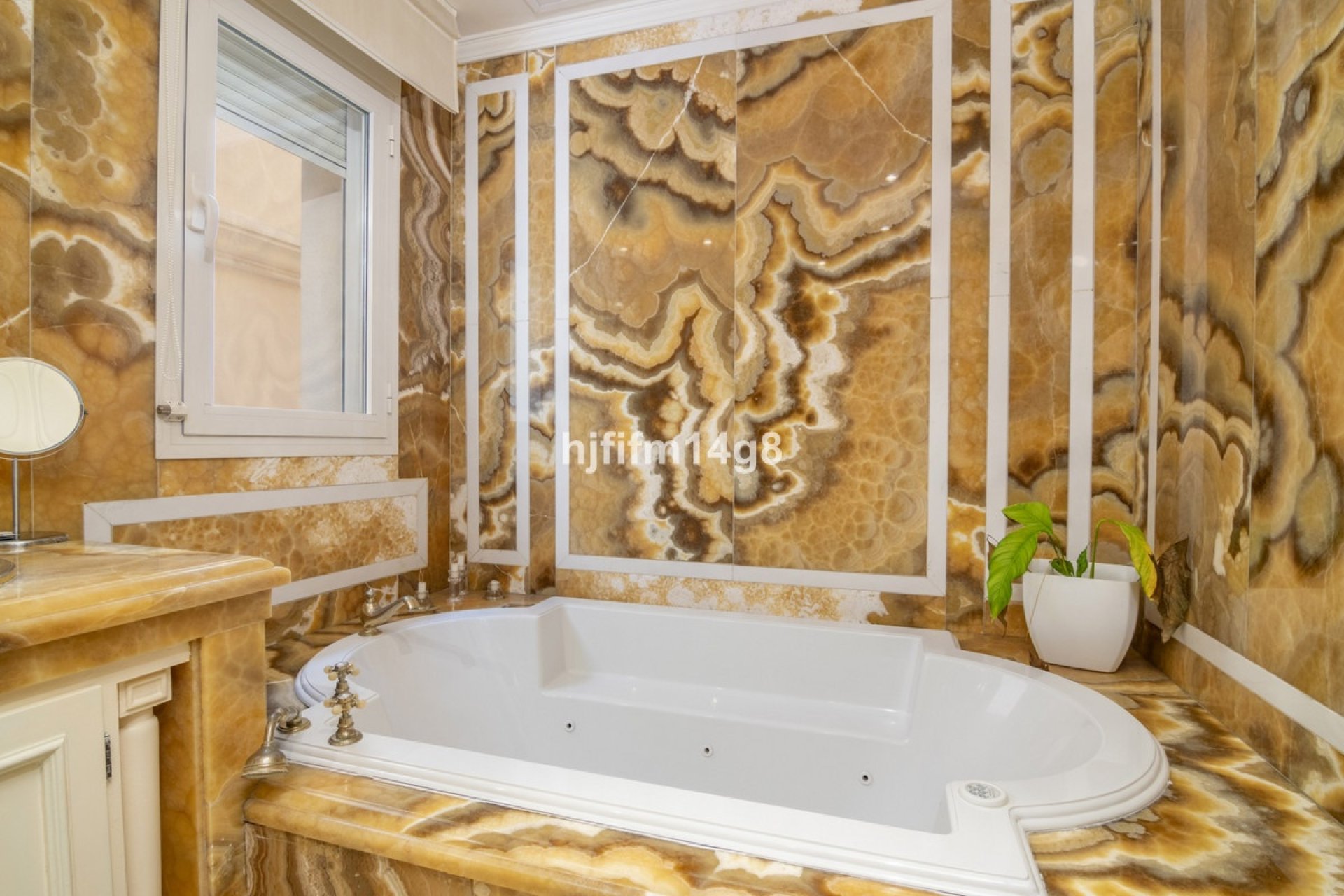 Wiederverkauf - apartment - Marbella - The Golden Mile