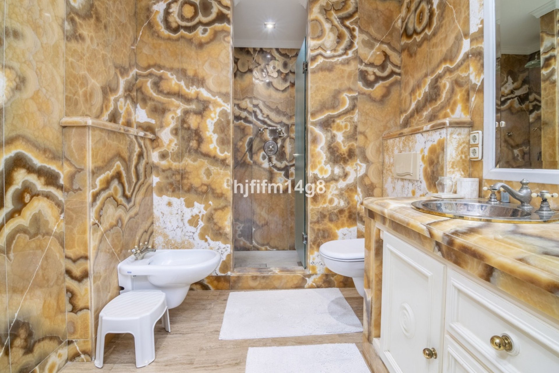 Wiederverkauf - apartment - Marbella - The Golden Mile