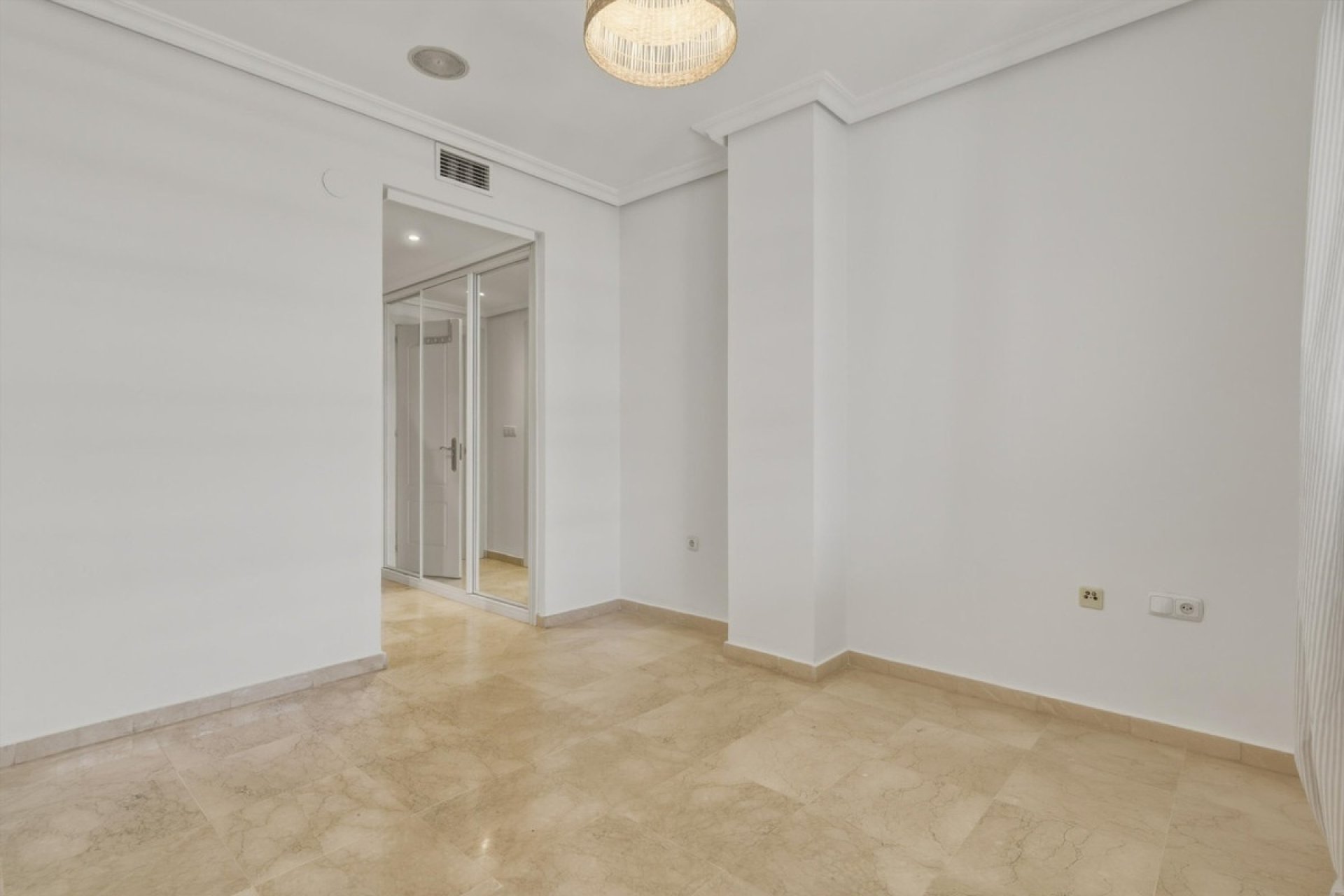 Wiederverkauf - apartment - Marbella - The Golden Mile
