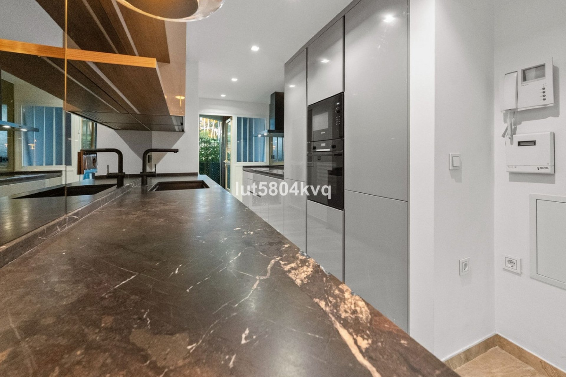 Wiederverkauf - apartment - Marbella - The Golden Mile