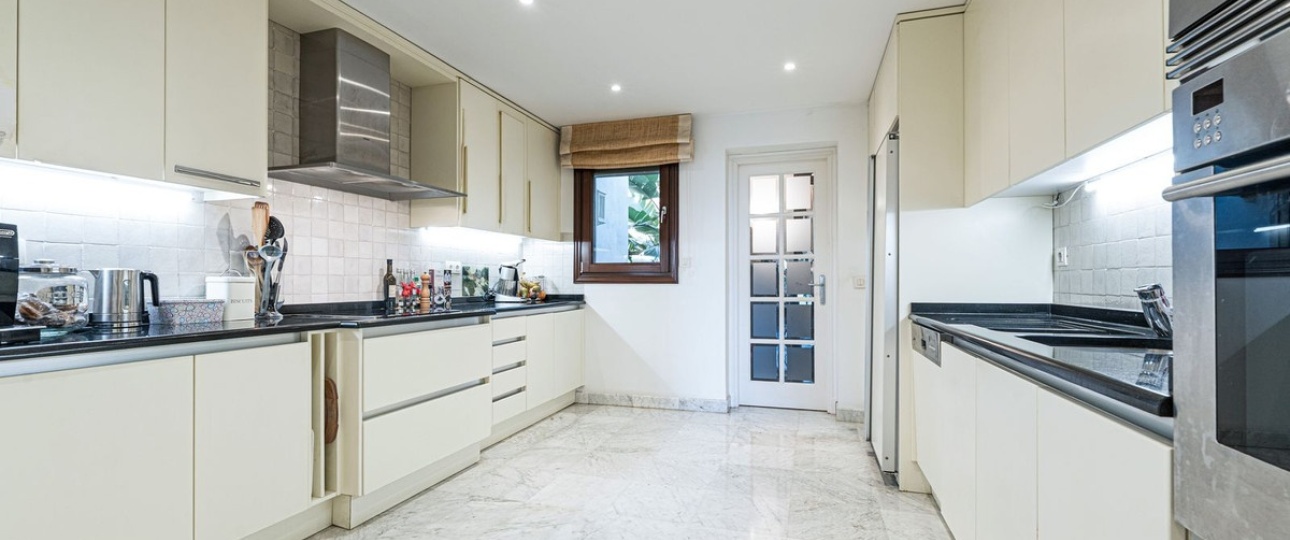 Wiederverkauf - apartment - Marbella - The Golden Mile