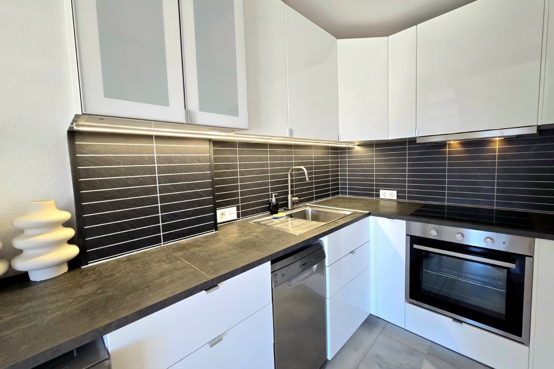 Wiederverkauf - apartment - Marbella - The Golden Mile