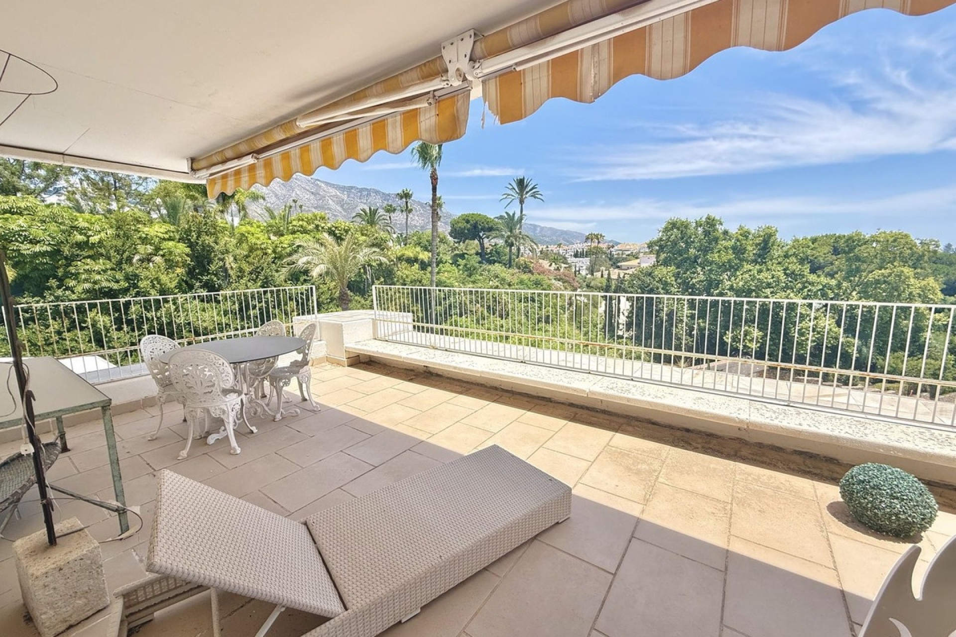 Wiederverkauf - apartment - Marbella - The Golden Mile