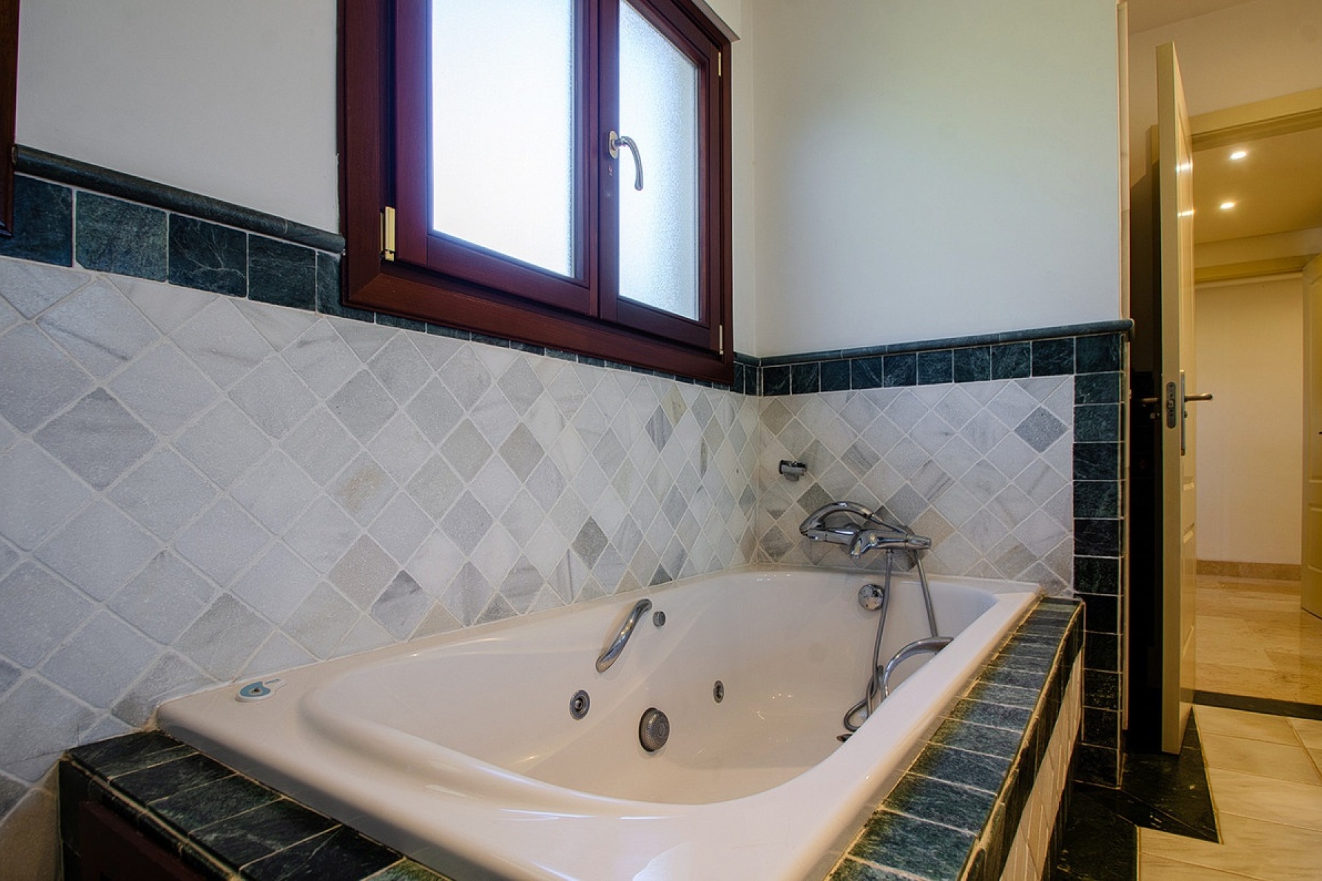 Wiederverkauf - apartment - Marbella - The Golden Mile
