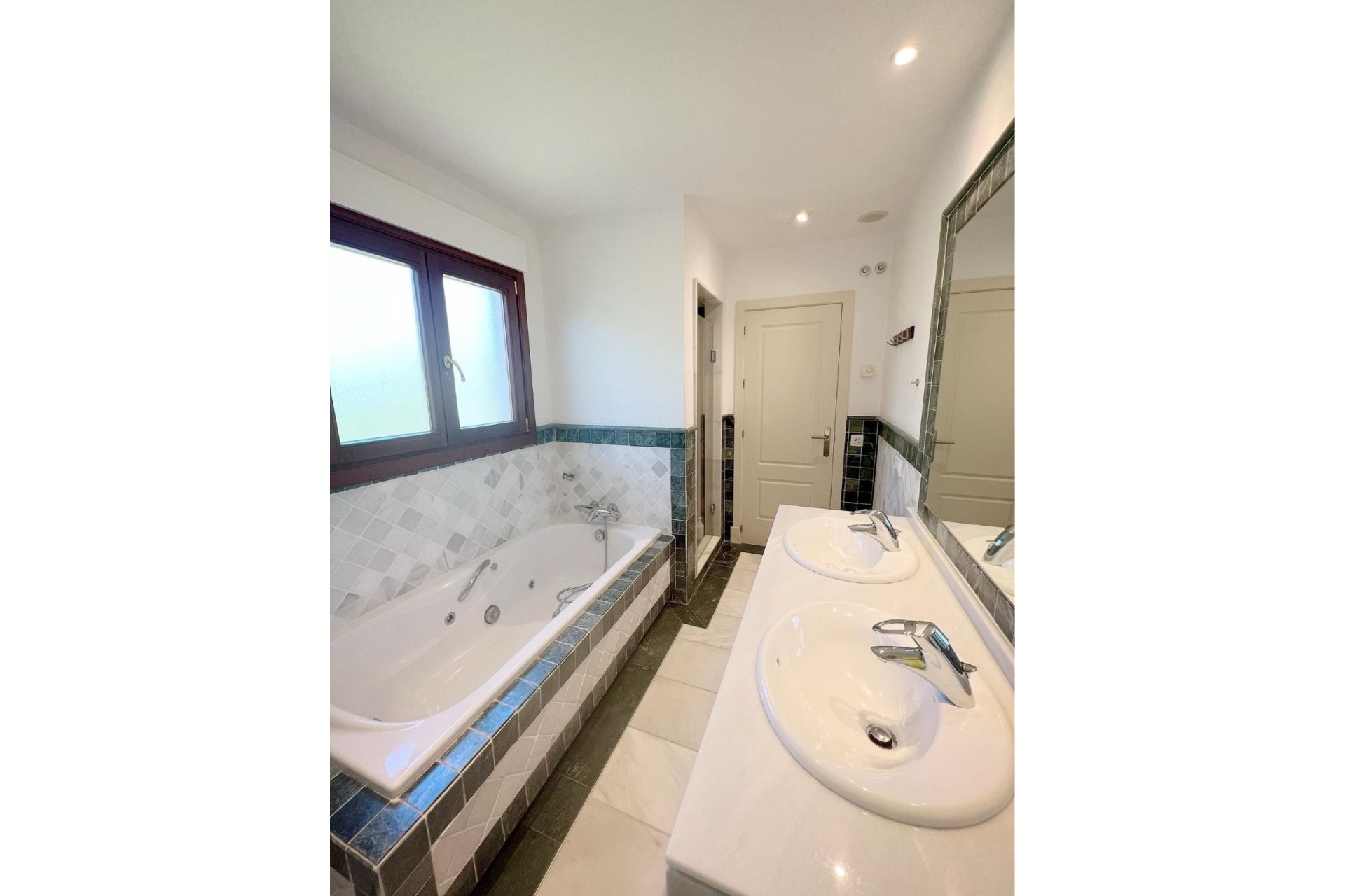 Wiederverkauf - apartment - Marbella - The Golden Mile