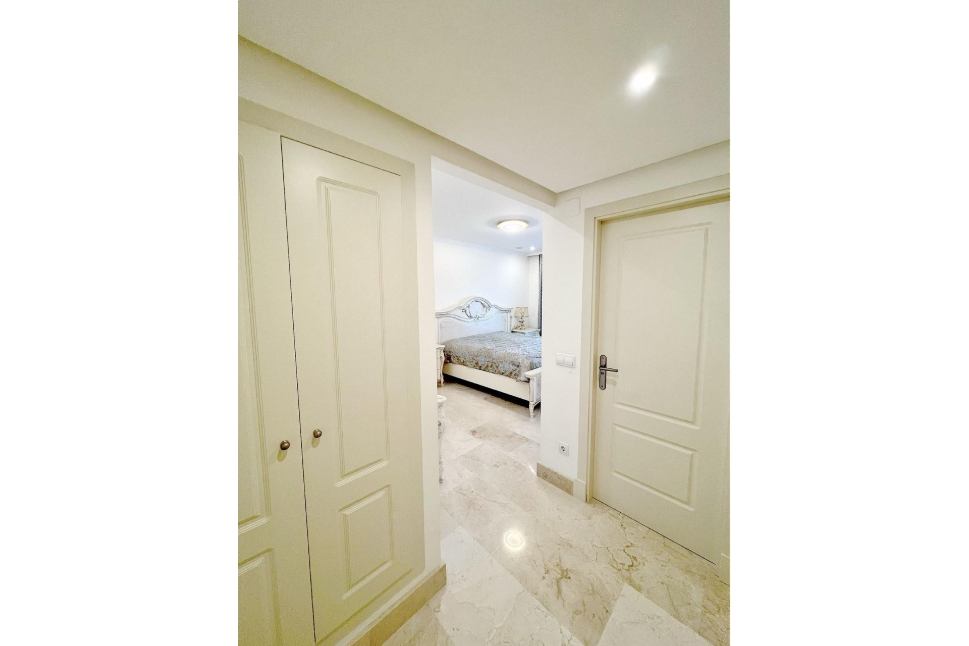 Wiederverkauf - apartment - Marbella - The Golden Mile