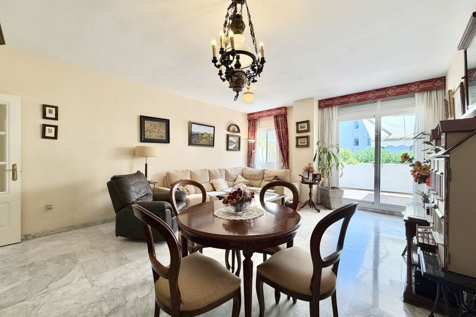 Wiederverkauf - apartment - Marbella - The Golden Mile