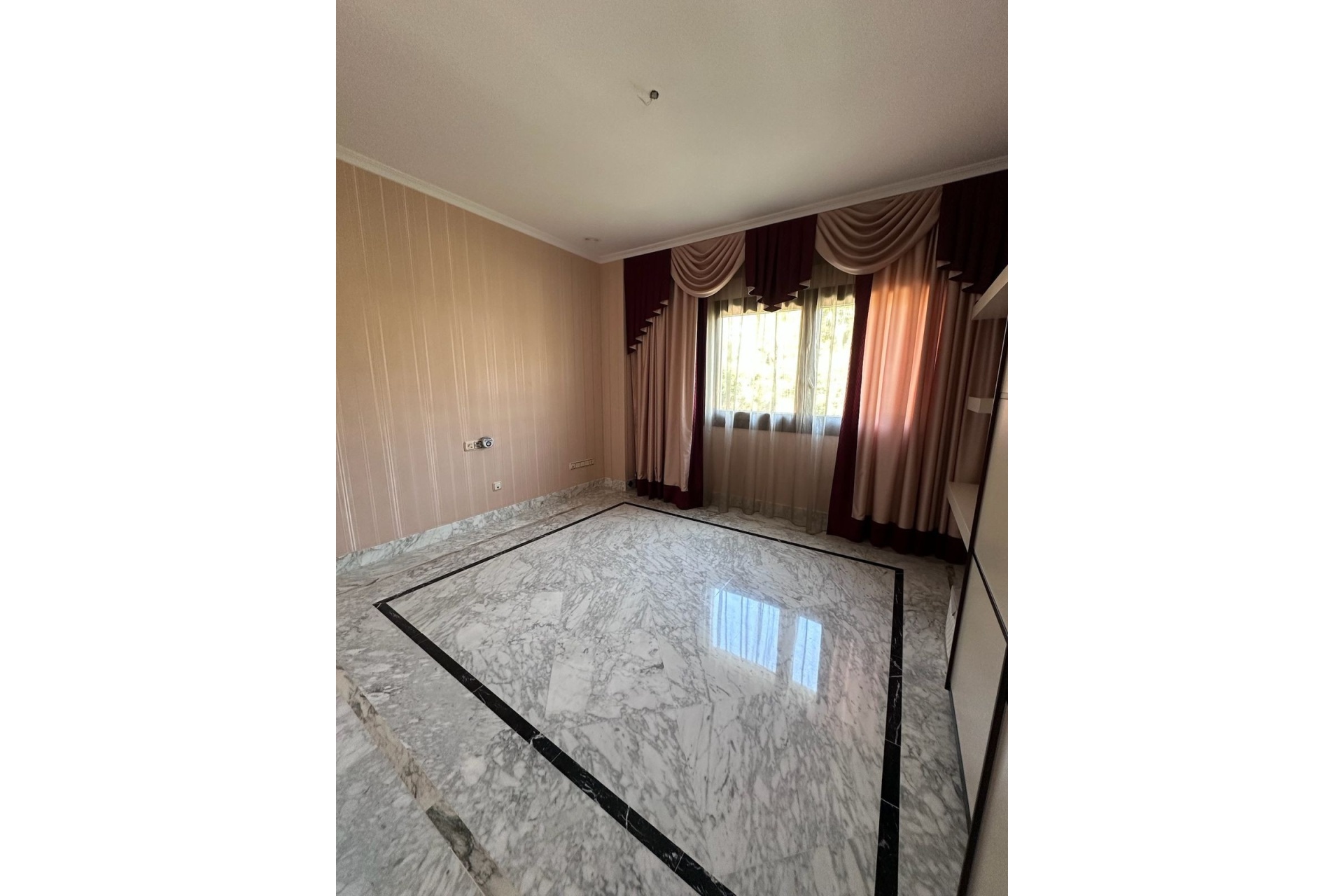 Wiederverkauf - apartment - Marbella - The Golden Mile