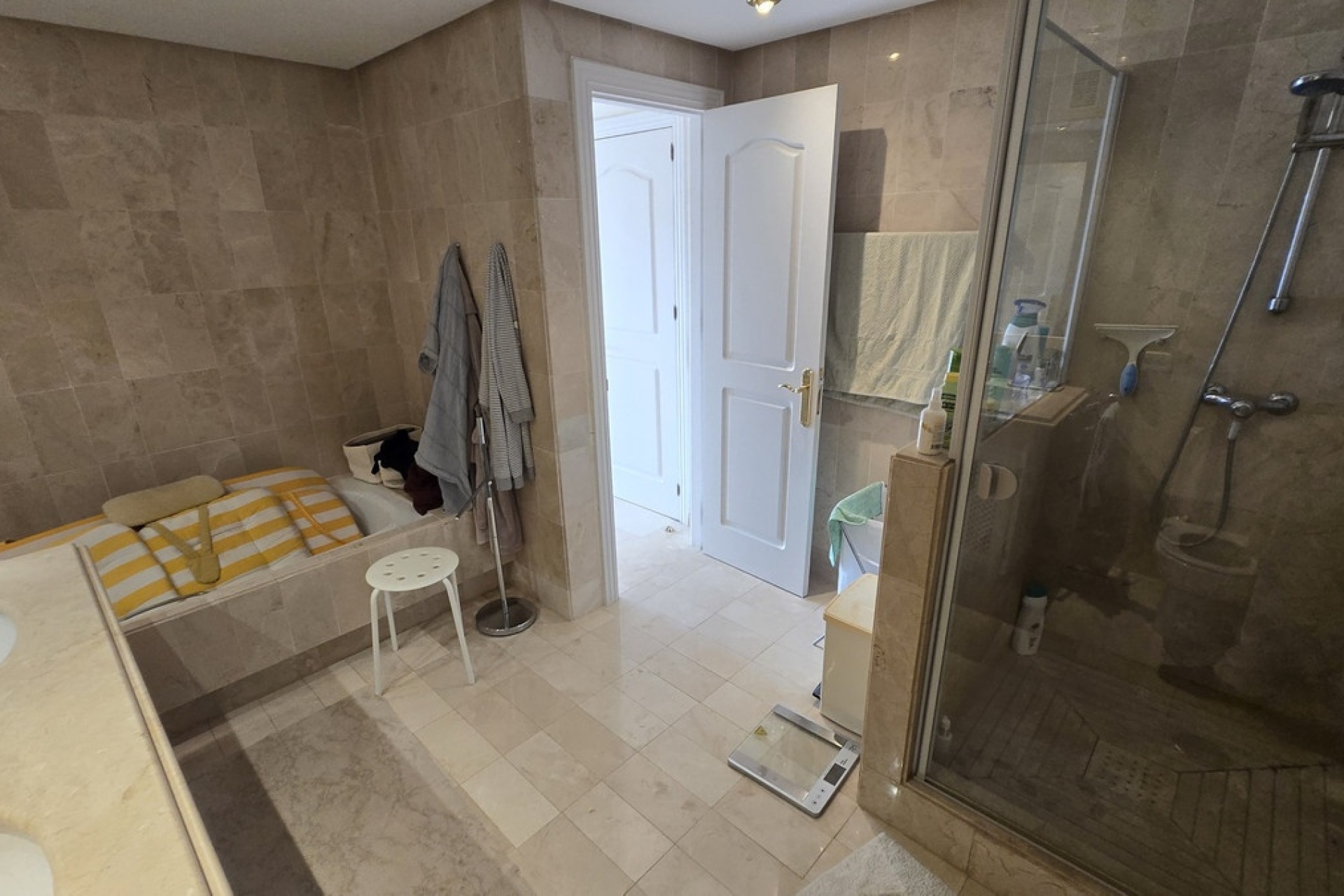 Wiederverkauf - apartment - Marbella - The Golden Mile