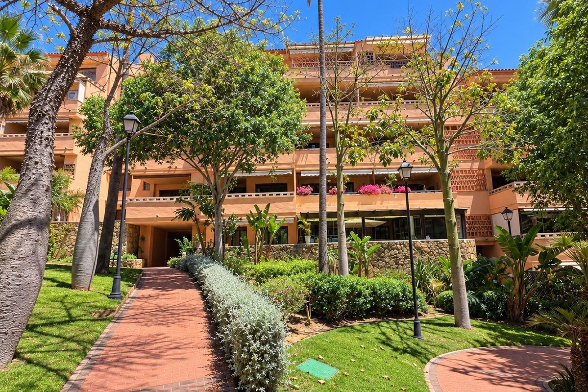 Wiederverkauf - apartment - Marbella - The Golden Mile