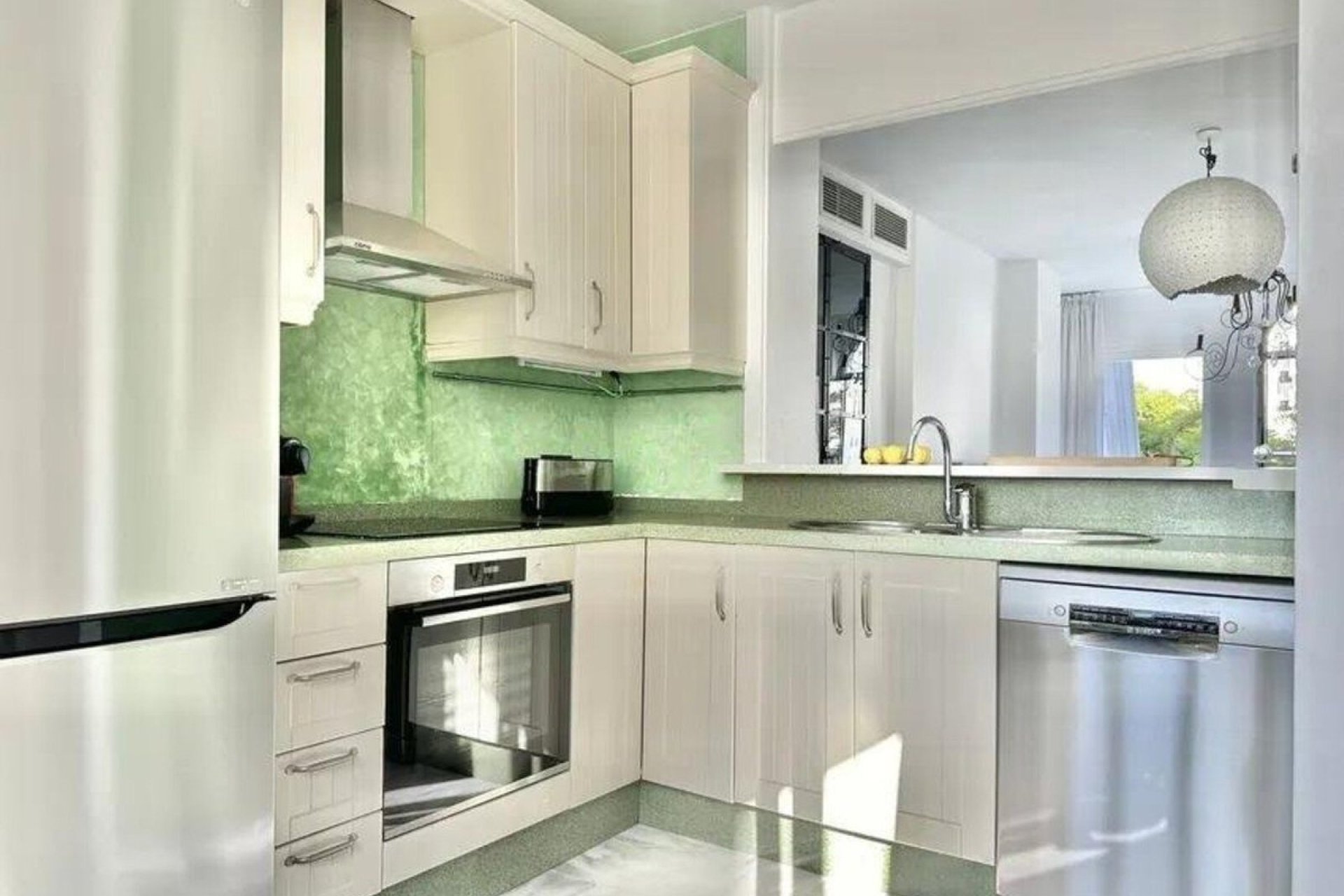 Wiederverkauf - apartment - Marbella - The Golden Mile