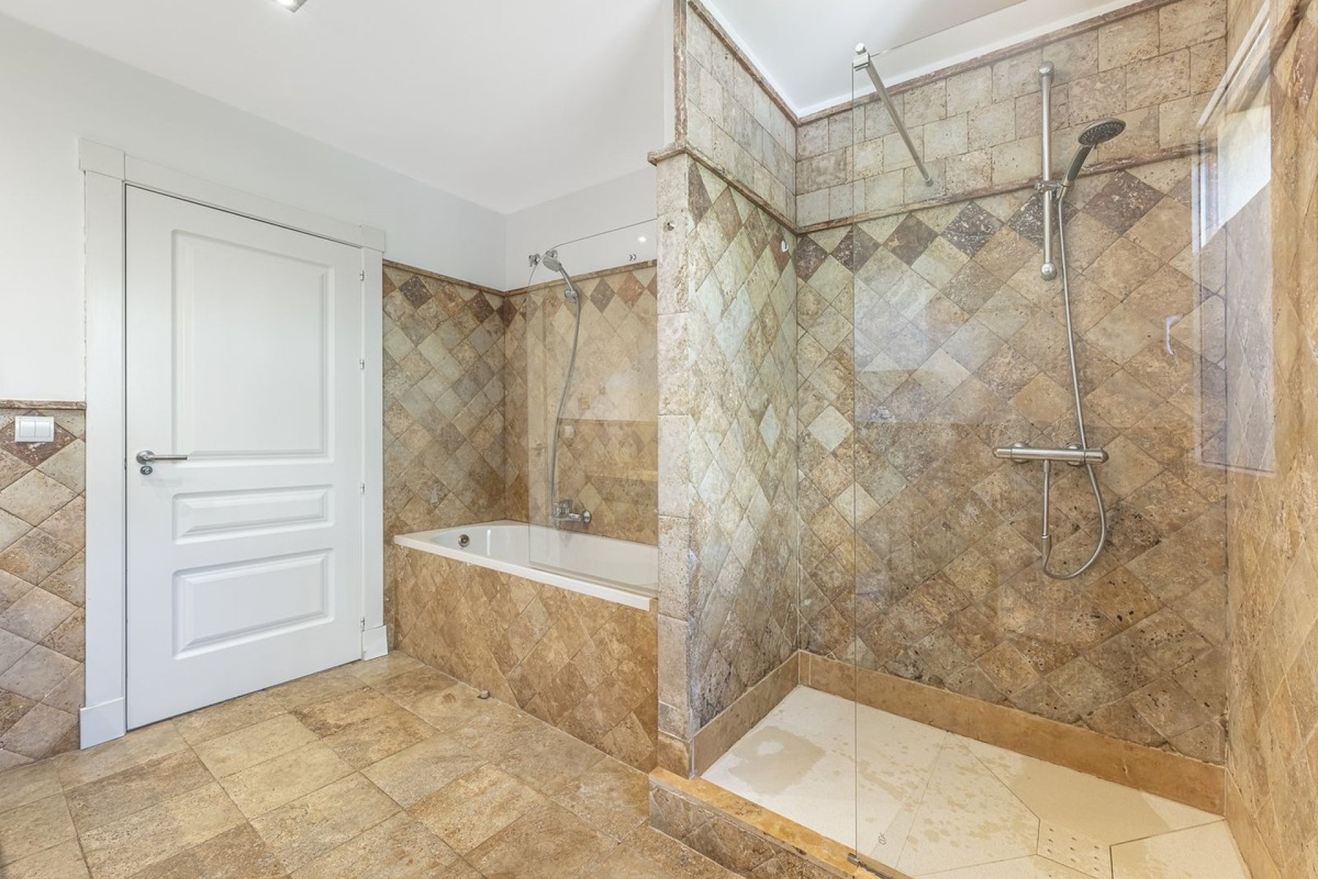 Wiederverkauf - apartment - Marbella - The Golden Mile