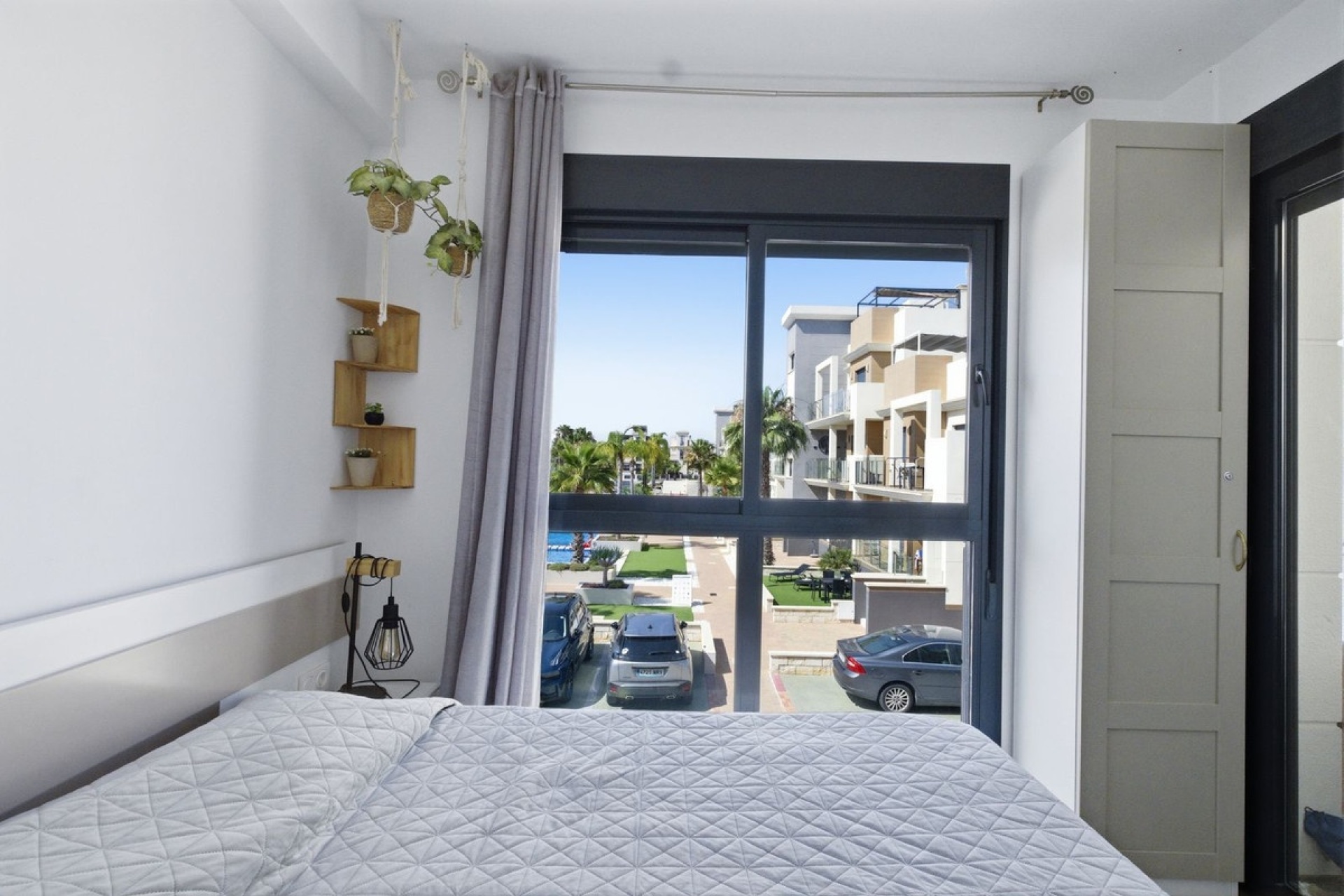 Wiederverkauf - apartment - Orihuela - La Zenia