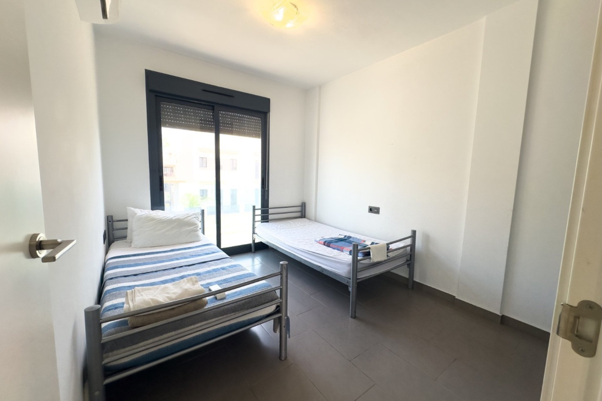 Wiederverkauf - apartment - Orihuela - La Zenia