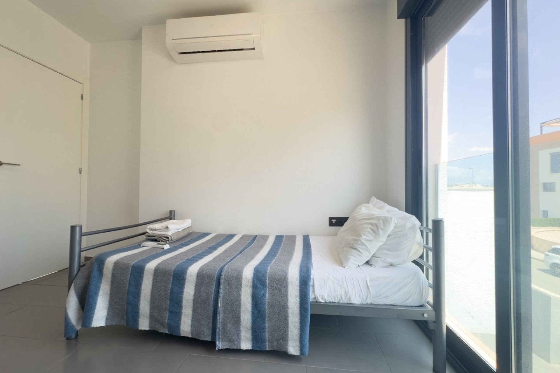Wiederverkauf - apartment - Orihuela - La Zenia