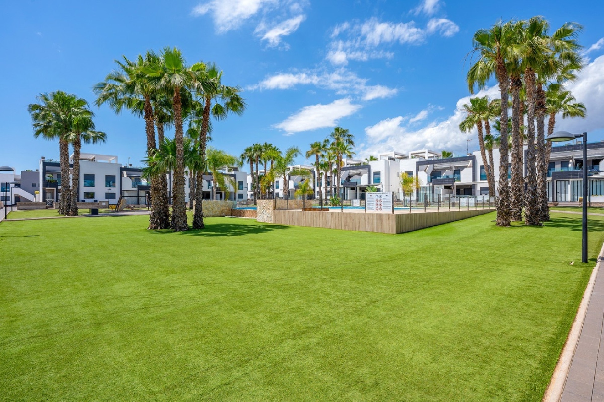Wiederverkauf - apartment - Orihuela - La Zenia