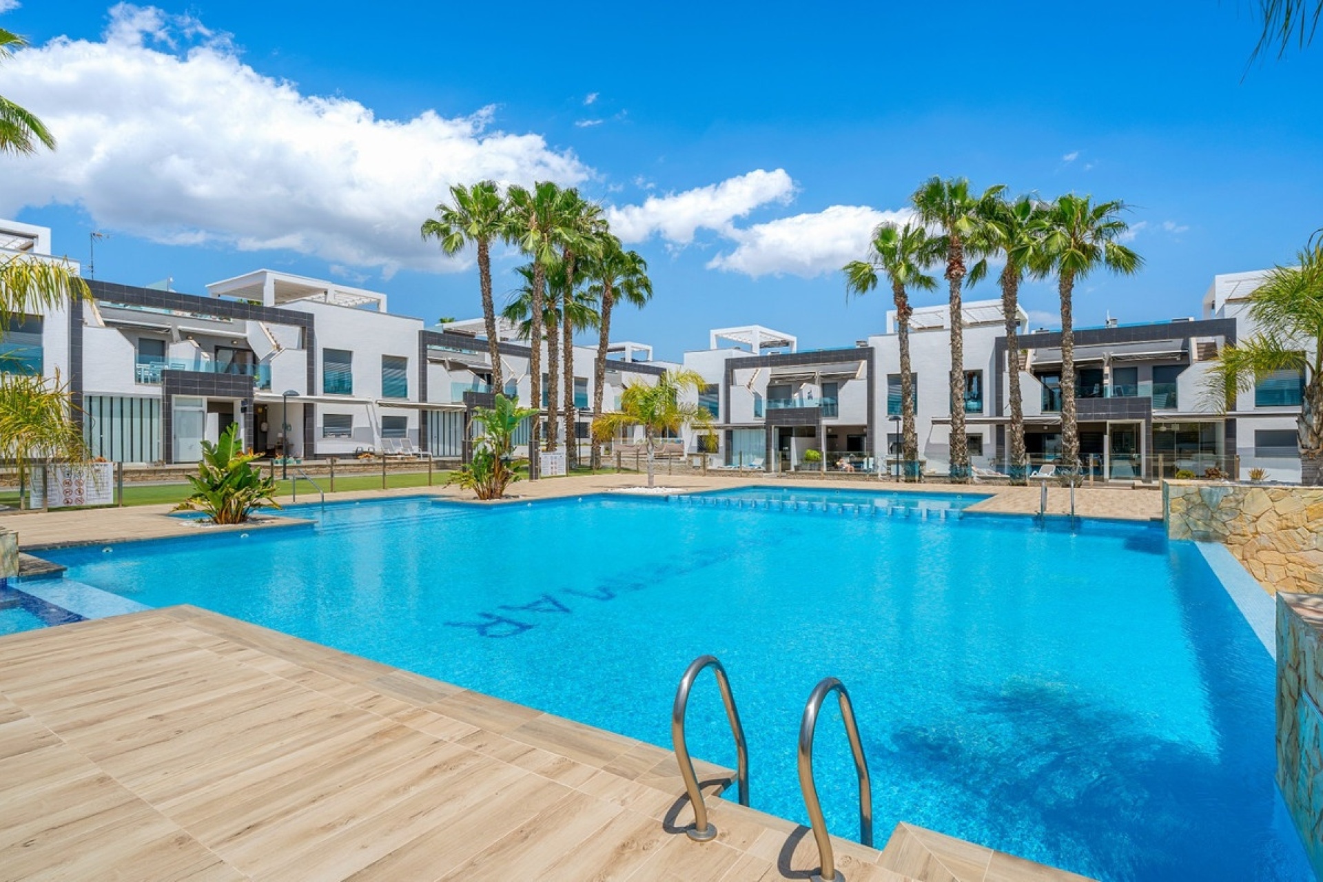 Wiederverkauf - apartment - Orihuela - La Zenia