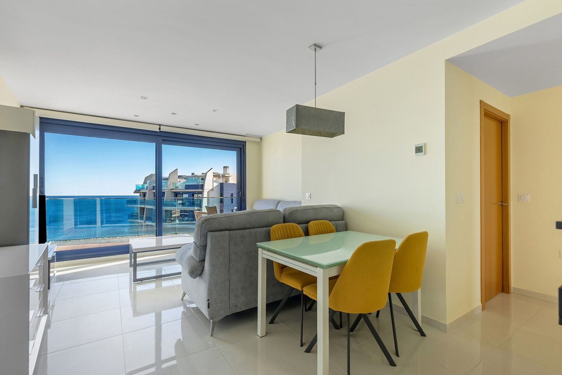 Wiederverkauf - apartment - Orihuela - Punta Prima