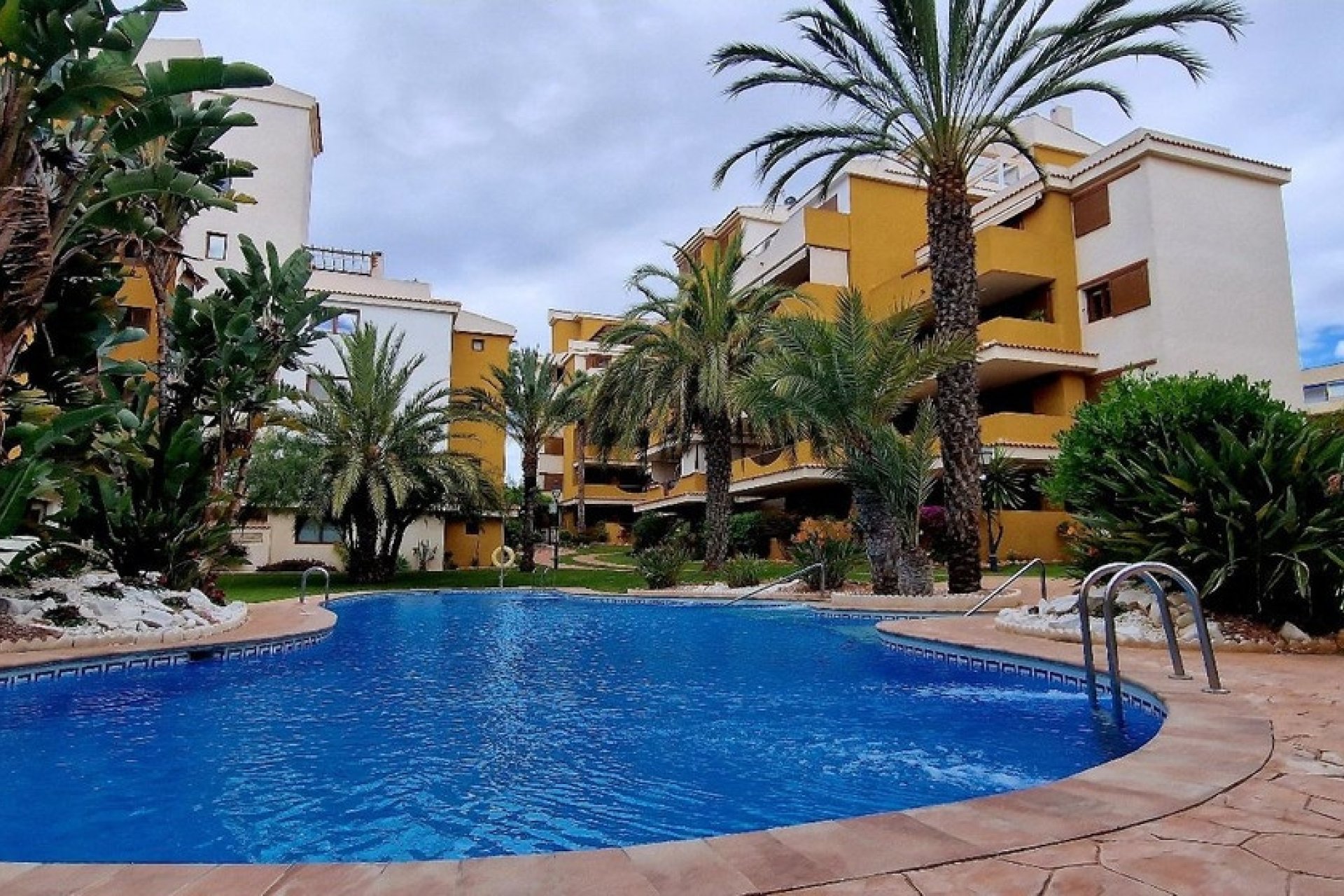 Wiederverkauf - apartment - Orihuela - Punta Prima