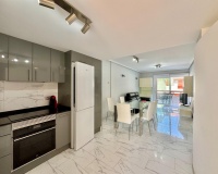 Wiederverkauf - apartment - Orihuela - Punta Prima