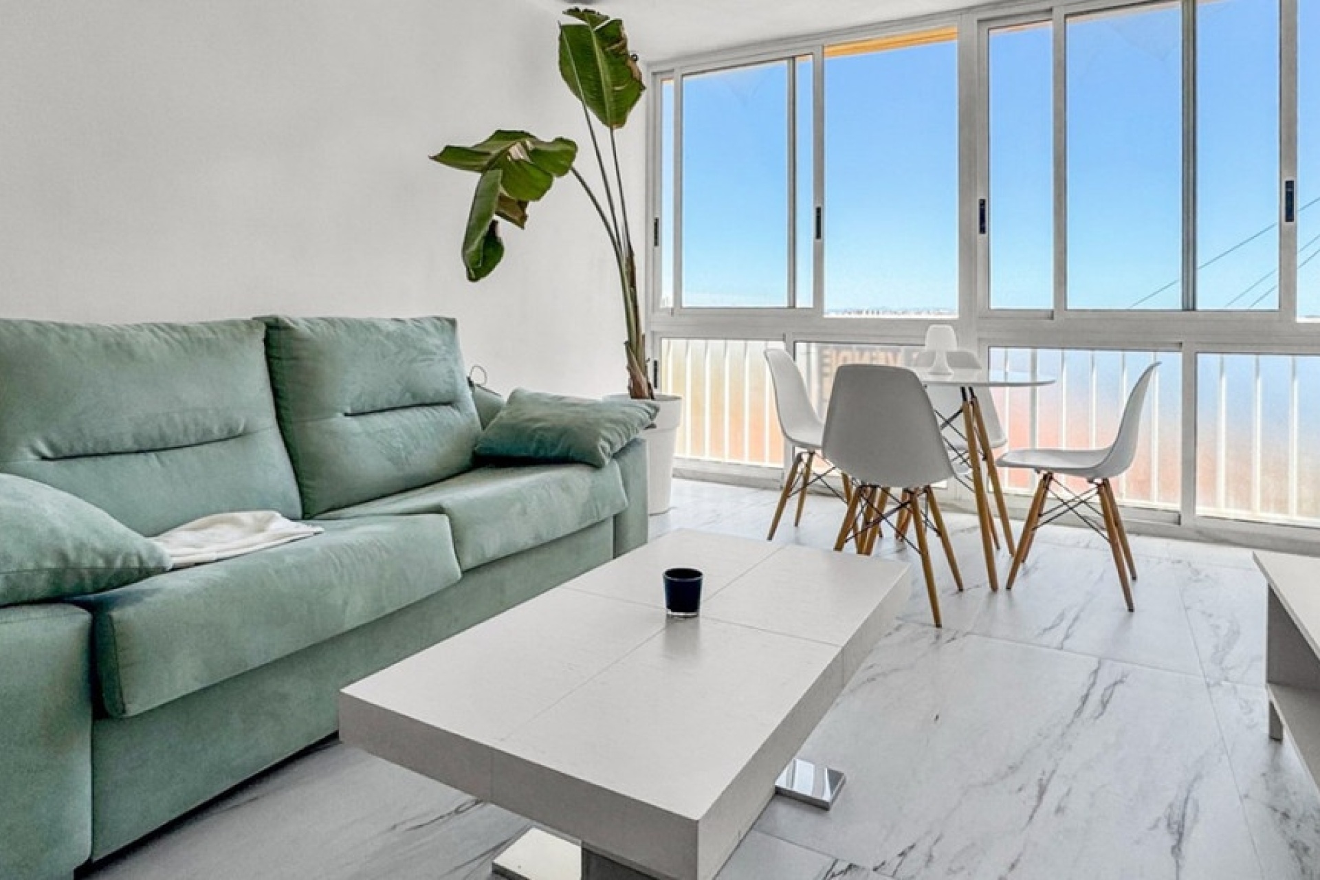 Wiederverkauf - apartment - Orihuela - Punta Prima