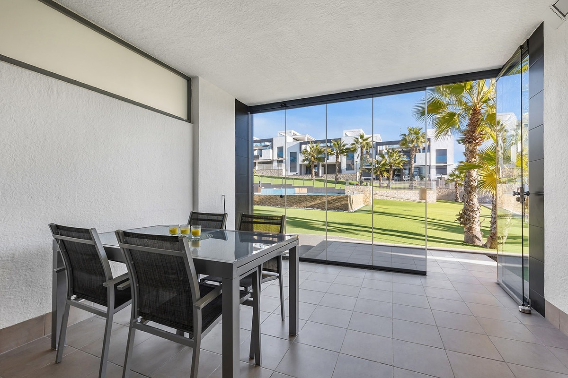 Wiederverkauf - apartment - Orihuela - Punta Prima