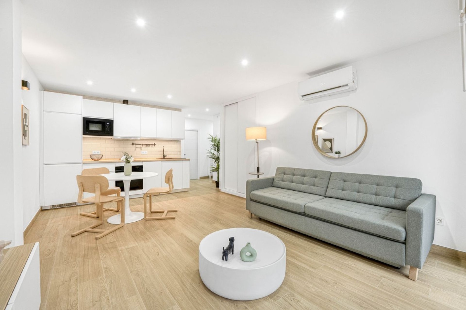 Wiederverkauf - apartment - Torremolinos - La Carihuela