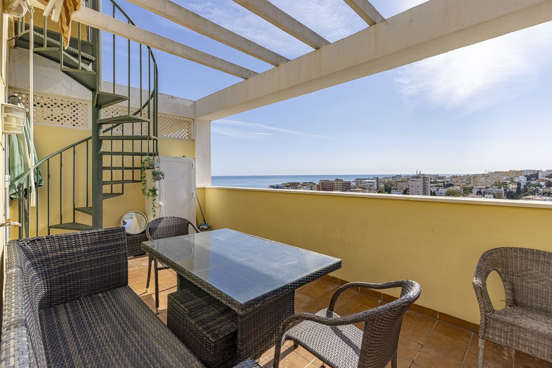 Wiederverkauf - apartment - Torremolinos - La Carihuela