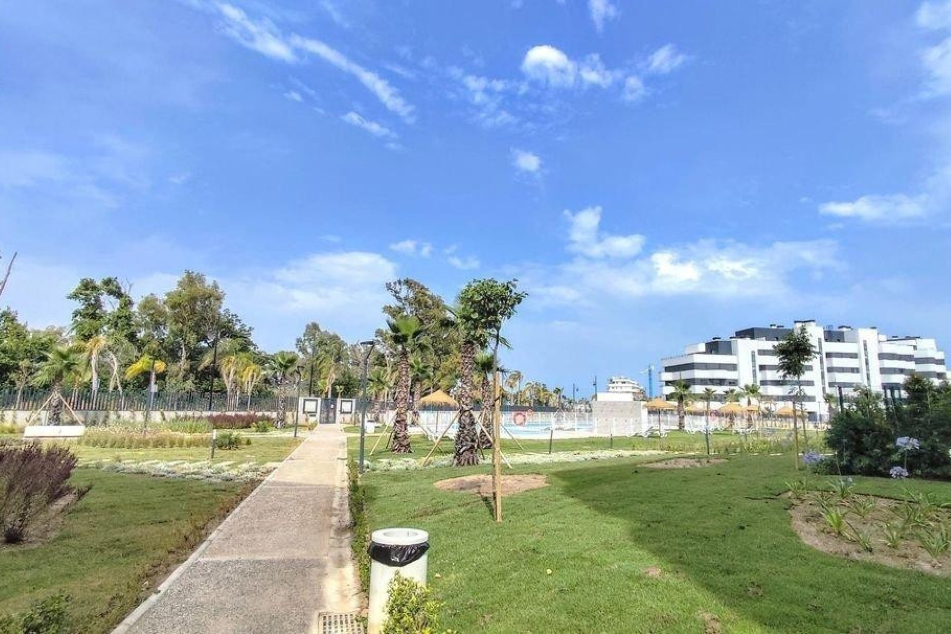 Wiederverkauf - apartment - Torremolinos - Los Alamos