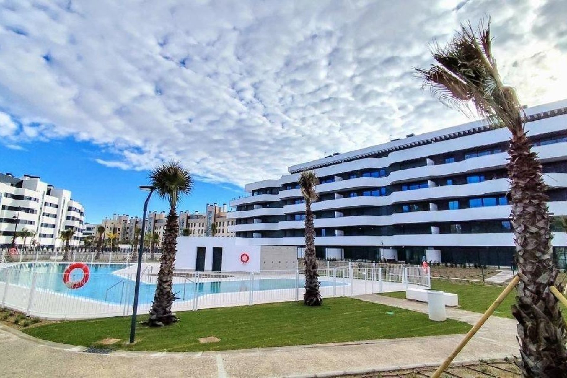 Wiederverkauf - apartment - Torremolinos - Los Alamos